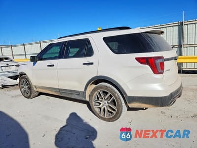 Drugie zdjęcie samochodu z przodu: 2017 FORD EXPLORER SPORT VIN:1FM5K8GT7HGA98943 - miniatura
