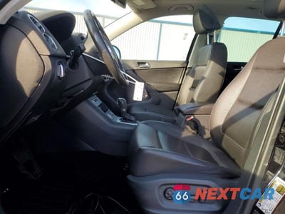 Zdjęcie 7 z 13 samochodu: 2017 VOLKSWAGEN TIGUAN WOLFSBURG VIN:WVGRV7AX2HK002731 - miniatura