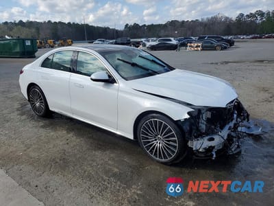 Czwarte zdjęcie samochodu z boku: 2025 MERCEDES-BENZ E 450 4MATIC VIN:W1KLF6BB5SA102572 - miniatura