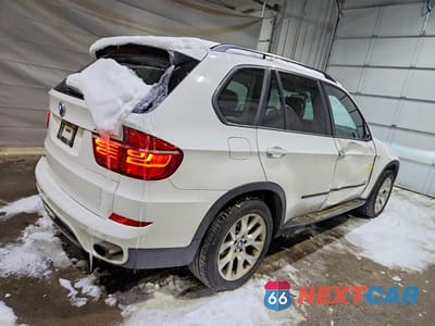Trzecie zdjęcie samochodu z tyłu: 2012 BMW X5 XDRIVE35I VIN:5UXZV4C56CL746963 - miniatura