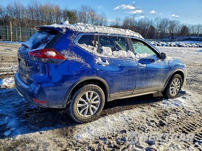 Trzecie zdjęcie samochodu z tyłu: 2018 NISSAN ROGUE SV VIN:5N1AT2MV7JC788624 - miniatura