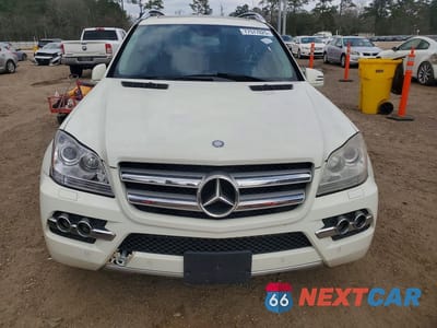 Piąte zdjęcie samochodu w środku: 2011 MERCEDES-BENZ GL 450 4MATIC VIN:4JGBF7BE0BA756221 - miniatura