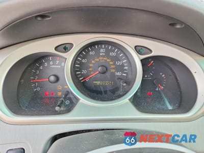 Zdjęcie 9 z 14 samochodu: 2004 TOYOTA HIGHLANDER BASE VIN:JTEDD21A540094239 - miniatura