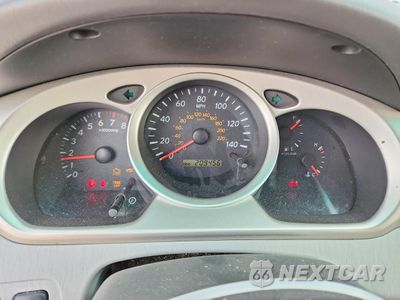 Zdjęcie 9 z 14 samochodu: 2004 TOYOTA HIGHLANDER BASE VIN:JTEDD21A540094239 - miniatura