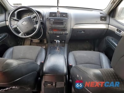 Zdjęcie 8 z 14 samochodu: 2009 KIA BORREGO LX VIN:KNDJH741695013084 - miniatura