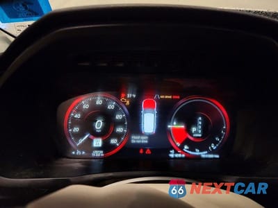 Zdjęcie 9 z 14 samochodu: 2016 VOLVO XC90 T8 VIN:YV4BC0PK2G1081107 - miniatura