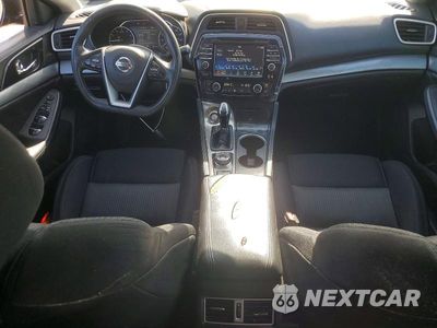 Zdjęcie 8 z 11 samochodu: 2018 NISSAN MAXIMA 3.5S VIN:1N4AA6AP3JC393286 - miniatura