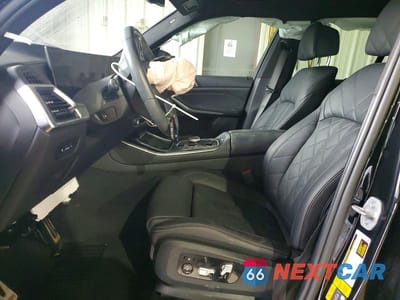 Zdjęcie 7 z 12 samochodu: 2024 BMW X5 XDRIVE50E VIN:5UX43EU01R9U78645 - miniatura