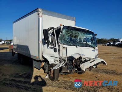 Czwarte zdjęcie samochodu z boku: 2019 ISUZU NPR HD BOX TRUCK VIN:JALC4W161K7007541 - miniatura