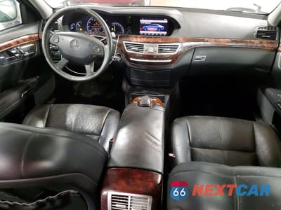 Zdjęcie 8 z 13 samochodu: 2007 MERCEDES-BENZ S 550 VIN:WDDNG71XX7A063297 - miniatura