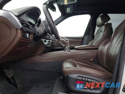 Zdjęcie 7 z 12 samochodu: 2017 BMW X5 XDRIVE35D VIN:5UXKS4C30H0U04264 - miniatura