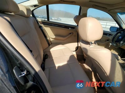 Zdjęcie 10 z 12 samochodu: 2003 BMW 325 I VIN:WBAET37483NJ32600 - miniatura