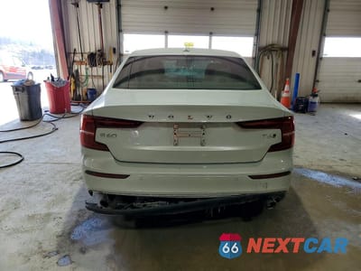 Zdjęcie 6 z 11 samochodu: 2019 VOLVO S60 T6 MOMENTUM VIN:7JRA22TK1KG003556 - miniatura