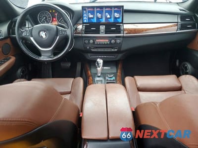 Zdjęcie 8 z 13 samochodu: 2011 BMW X5 VIN:5UXZW0C57BL656595 - miniatura