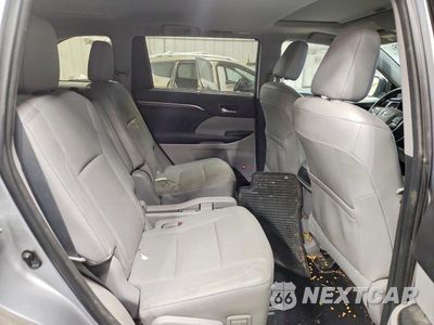 Zdjęcie 21 z 26 samochodu: 2015 TOYOTA HIGHLANDER LIMITED VIN:5TDDKRFH4FS141365 - miniatura