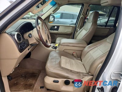 Zdjęcie 7 z 12 samochodu: 2004 FORD EXPEDITION EDDIE BAUER VIN:1FMFU18L64LB91314 - miniatura