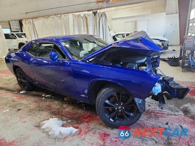 Czwarte zdjęcie samochodu z boku: 2020 DODGE CHALLENGER SXT VIN:2C3CDZGG8LH106323 - miniatura