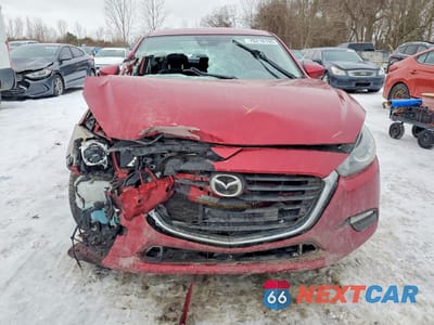 Piąte zdjęcie samochodu w środku: 2018 MAZDA 3 GS VIN:JM1BN1V75J1189763 - miniatura