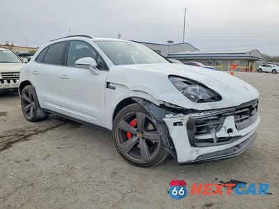 Czwarte zdjęcie samochodu z boku: 2025 PORSCHE MACAN S VIN:WP1AG2A57SLB40259 - miniatura