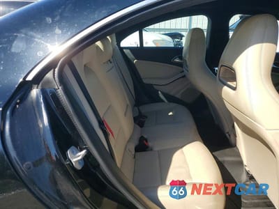 Zdjęcie 10 z 11 samochodu: 2018 MERCEDES-BENZ CLA 250 4MATIC VIN:WDDSJ4GB6JN505619 - miniatura