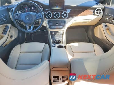 Zdjęcie 8 z 11 samochodu: 2018 MERCEDES-BENZ CLA 250 4MATIC VIN:WDDSJ4GB6JN505619 - miniatura