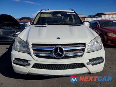 Piąte zdjęcie samochodu w środku: 2012 MERCEDES-BENZ GL 350 BLUETEC VIN:4JGBF2FE6CA783745 - miniatura