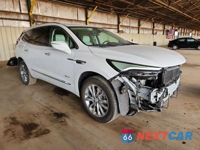 Czwarte zdjęcie samochodu z boku: 2022 BUICK ENCLAVE AVENIR VIN:5GAERDKW7NJ106498 - miniatura