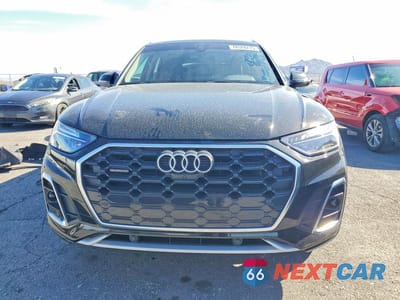 Piąte zdjęcie samochodu w środku: 2023 AUDI Q5 VIN:WA1EAAFYXP2148574 - miniatura