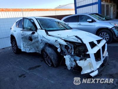 Czwarte zdjęcie samochodu z boku: 2018 MAZDA CX-5 GRAND TOURING VIN:JM3KFADM8J1468779 - miniatura