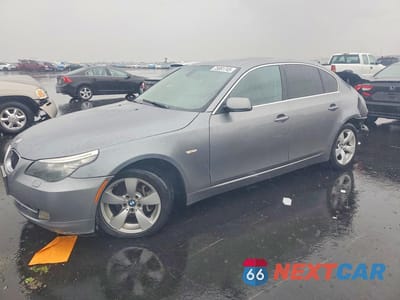 2008 BMW 528 I WBANU53548CT14451 - główne zdjęcie licytacji z USA - miniatura