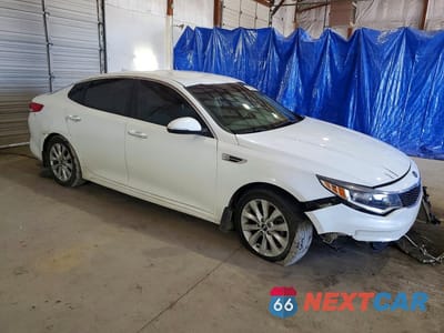Czwarte zdjęcie samochodu z boku: 2018 KIA OPTIMA VIN:5XXGT4L38JG264554 - miniatura