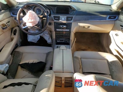 Zdjęcie 8 z 12 samochodu: 2014 MERCEDES-BENZ E 350 VIN:WDDHF5KB1EA848912 - miniatura