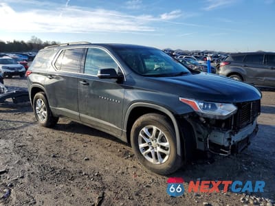 Czwarte zdjęcie samochodu z boku: 2019 CHEVROLET TRAVERSE LT VIN:1GNEVGKW3KJ239046 - miniatura