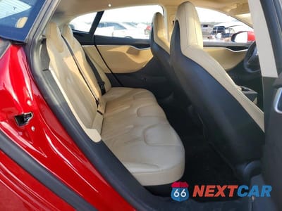 Zdjęcie 10 z 11 samochodu: 2013 TESLA MODEL S VIN:5YJSA1CG4DFP20090 - miniatura