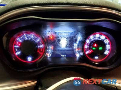 Zdjęcie 9 z 12 samochodu: 2021 DODGE CHALLENGER SXT VIN:2C3CDZGG8MH622943 - miniatura