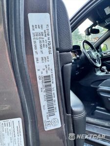 Zdjęcie 10 z 13 samochodu: 2020 JEEP GRAND CHEROKEE LAREDO VIN:1C4RJFAG0LC147151 - miniatura