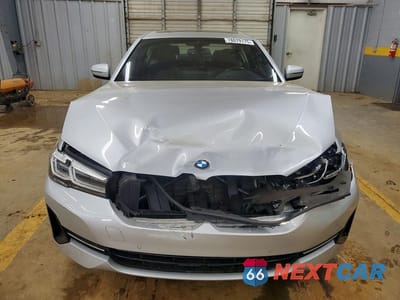 Piąte zdjęcie samochodu w środku: 2021 BMW 530 I VIN:WBA53BH04MWX37232 - miniatura