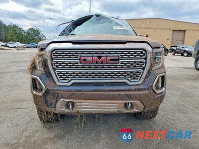 Piąte zdjęcie samochodu w środku: 2019 GMC SIERRA K1500 DENALI VIN:1GTU9FEL4KZ130665 - miniatura