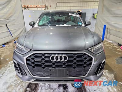 Piąte zdjęcie samochodu w środku: 2024 AUDI Q5 PREMIUM 45 VIN:WA1GAAFYXR2110676 - miniatura