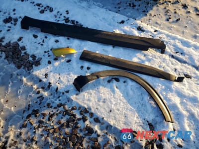 Zdjęcie 13 z 14 samochodu: 2021 KIA SELTOS SX TURBO VIN:KNDETCA20M7129786 - miniatura