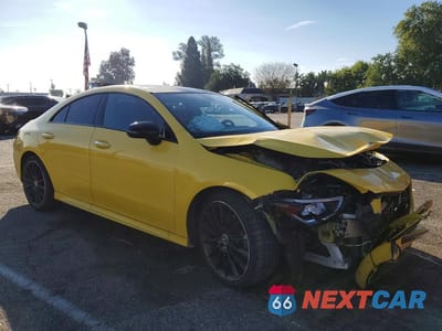 Czwarte zdjęcie samochodu z boku: 2022 MERCEDES-BENZ CLA 250 VIN:W1K5J4GB9NN319348 - miniatura