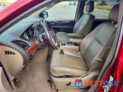 Zdjęcie 7 z 13 samochodu: 2013 CHRYSLER TOWN & COUNTRY TOURING L VIN:2C4RC1CGXDR769453 - miniatura