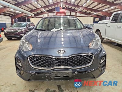 Piąte zdjęcie samochodu w środku: 2022 KIA SPORTAGE LX VIN:KNDPMCAC2N7017832 - miniatura