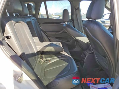 Zdjęcie 11 z 13 samochodu: 2018 BMW X1 SDRIVE28I VIN:WBXHU7C34J5H40120 - miniatura