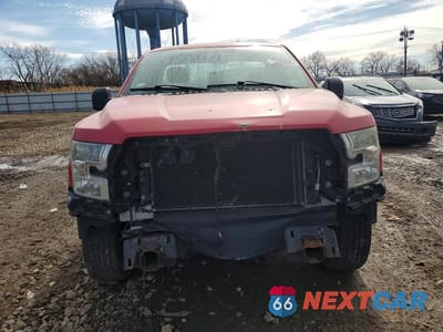 Piąte zdjęcie samochodu w środku: 2016 FORD F150 VIN:1FTMF1C81GKD38335 - miniatura