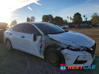 Czwarte zdjęcie samochodu z boku: 2022 NISSAN SENTRA S VIN:3N1AB8BV7NY281946 - miniatura
