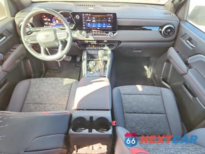 Zdjęcie 8 z 11 samochodu: 2024 CHEVROLET COLORADO Z71 VIN:1GCPTDEK3R1294945 - miniatura