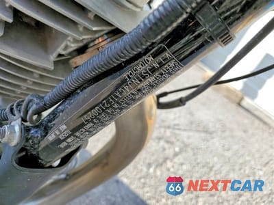 Zdjęcie 8 z 9 samochodu: 2015 SUZUKI TU250 X VIN:JS1NJ4CA1F2100257 - miniatura