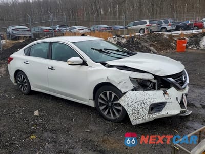 Czwarte zdjęcie samochodu z boku: 2018 NISSAN ALTIMA 2.5 SL VIN:1N4AL3AP7JC206821 - miniatura