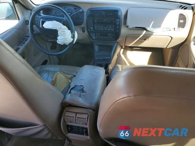 Zdjęcie 8 z 13 samochodu: 2000 MERCURY MOUNTAINEER VIN:4M2ZU86P6YUJ17188 - miniatura